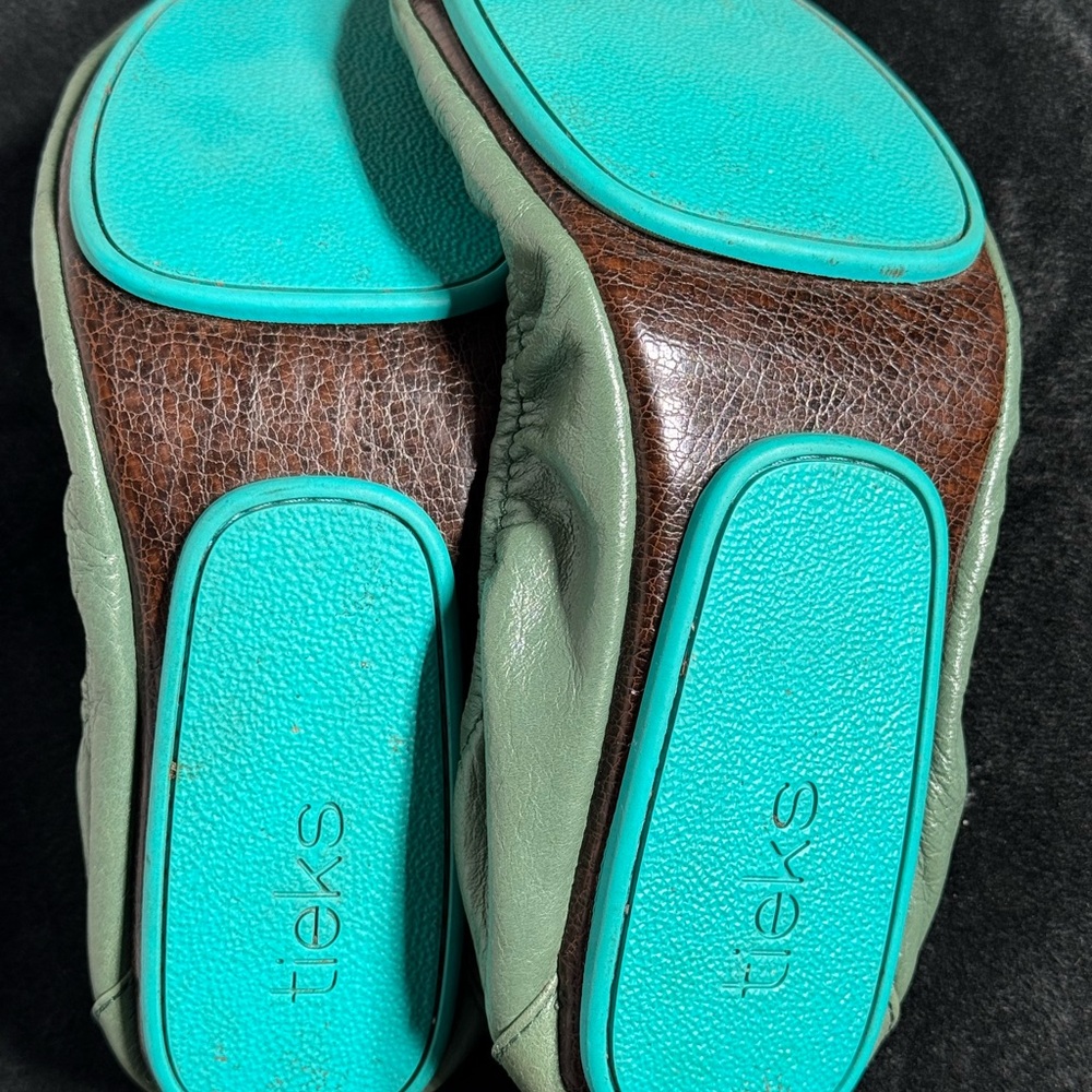 Tieks Women's Leather Ballet Flats in Sage Green with Teal Trim - Picture 4 of 10